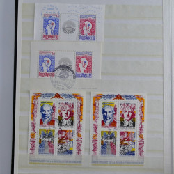 Lot de timbres de France 1892-2014 oblitérés en 6 albums.