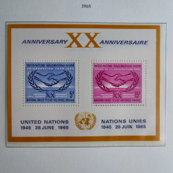 Vrac philatélique de timbres du monde neufs et oblitérés en un carton.