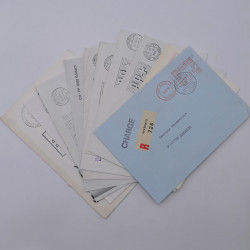 Vrac philatélique de timbres du monde neufs et oblitérés en un carton.