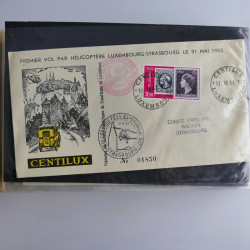 Vrac philatélique de timbres du monde neufs et oblitérés en un carton.