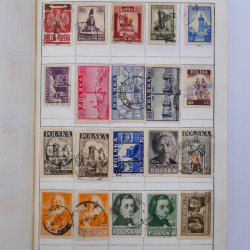 Vrac philatélique de timbres du monde neufs et oblitérés en un carton.