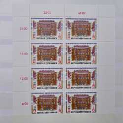 Vrac philatélique de timbres du monde neufs et oblitérés en un carton.