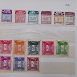 Vrac philatélique de timbres du monde neufs et oblitérés en un carton.