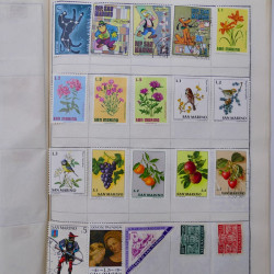 Vrac philatélique de timbres du monde neufs et oblitérés en un carton.