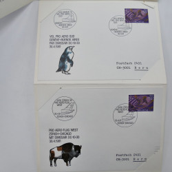 Vrac philatélique de timbres du monde neufs et oblitérés en un carton.