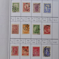 Lot de timbres de Grèce 1876-2000 neufs et oblitérés en 4 carnets à choix.