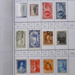 Lot de timbres de Grèce 1876-2000 neufs et oblitérés en 4 carnets à choix.