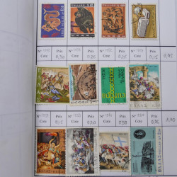 Lot de timbres de Grèce 1876-2000 neufs et oblitérés en 4 carnets à choix.