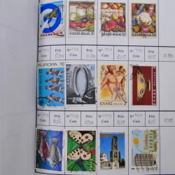 Lot de timbres de Grèce 1876-2000 neufs et oblitérés en 4 carnets à choix.