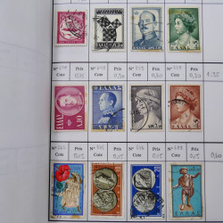 Lot de timbres de Grèce 1876-2000 neufs et oblitérés en 4 carnets à choix.