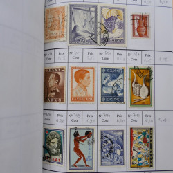 Lot de timbres de Grèce 1876-2000 neufs et oblitérés en 4 carnets à choix.