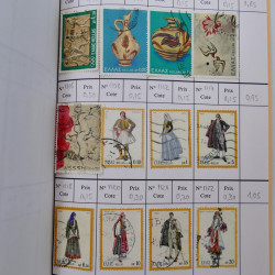 Lot de timbres de Grèce 1876-2000 neufs et oblitérés en 4 carnets à choix.