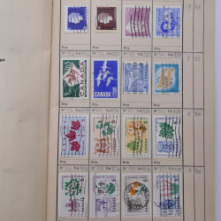 Lot de timbres de Canada 1870-1990 oblitérés en 4 carnets à choix.