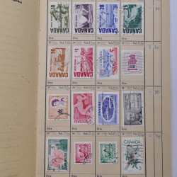 Lot de timbres de Canada 1870-1990 oblitérés en 4 carnets à choix.