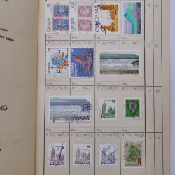 Lot de timbres de Canada 1870-1990 oblitérés en 4 carnets à choix.