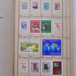 Lot de timbres de Canada 1870-1990 oblitérés en 4 carnets à choix.