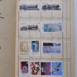 Lot de timbres de Canada 1870-1990 oblitérés en 4 carnets à choix.