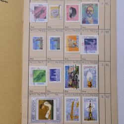 Lot de timbres de Canada 1870-1990 oblitérés en 4 carnets à choix.