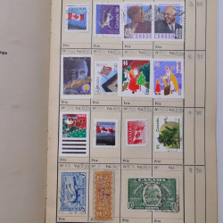 Lot de timbres de Canada 1870-1990 oblitérés en 4 carnets à choix.