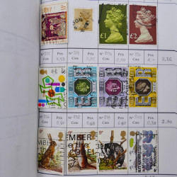 Lot de timbres de Grande Bretagne 1862-1996 oblitérés en 5 carnets à choix.