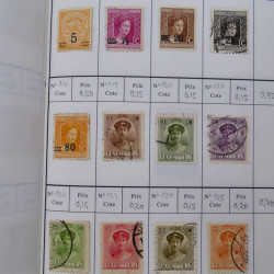 Lot de timbres de Luxembourg 1880-1997 neufs et oblitérés en 3 carnets à choix.
