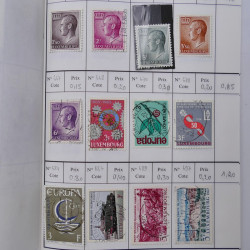 Lot de timbres de Luxembourg 1880-1997 neufs et oblitérés en 3 carnets à choix.
