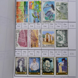 Lot de timbres d'Espagne 1860-1993 oblitérés en 6 carnets à choix.