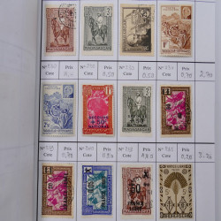 Lot de timbres de Madagascar neufs et oblitérés en 2 carnets à choix.