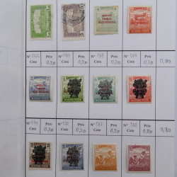 Lot de timbres d'Hongrie 1871-2004 neufs et oblitérés en 9 carnets à choix.
