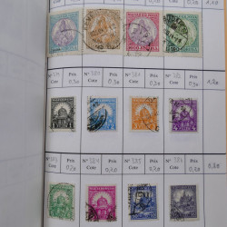 Lot de timbres d'Hongrie 1871-2004 neufs et oblitérés en 9 carnets à choix.