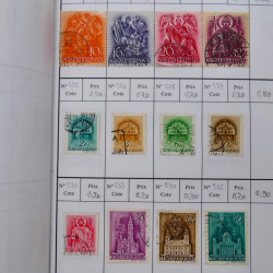Lot de timbres d'Hongrie 1871-2004 neufs et oblitérés en 9 carnets à choix.
