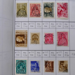 Lot de timbres d'Hongrie 1871-2004 neufs et oblitérés en 9 carnets à choix.