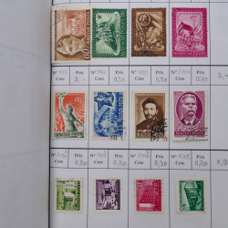 Lot de timbres d'Hongrie 1871-2004 neufs et oblitérés en 9 carnets à choix.