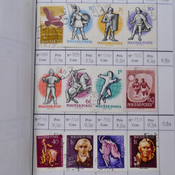 Lot de timbres d'Hongrie 1871-2004 neufs et oblitérés en 9 carnets à choix.