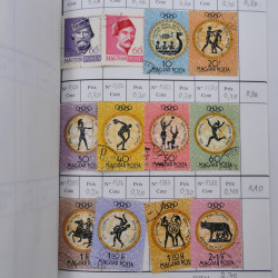 Lot de timbres d'Hongrie 1871-2004 neufs et oblitérés en 9 carnets à choix.