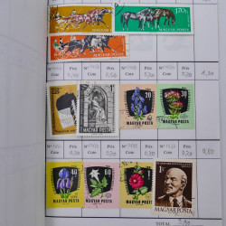 Lot de timbres d'Hongrie 1871-2004 neufs et oblitérés en 9 carnets à choix.