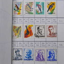 Lot de timbres d'Hongrie 1871-2004 neufs et oblitérés en 9 carnets à choix.