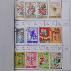 Lot de timbres d'Hongrie 1871-2004 neufs et oblitérés en 9 carnets à choix.