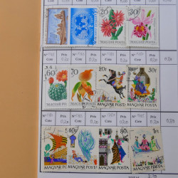 Lot de timbres d'Hongrie 1871-2004 neufs et oblitérés en 9 carnets à choix.