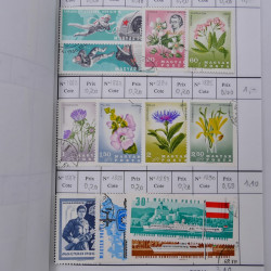 Lot de timbres d'Hongrie 1871-2004 neufs et oblitérés en 9 carnets à choix.