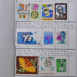 Lot de timbres d'Hongrie 1871-2004 neufs et oblitérés en 9 carnets à choix.