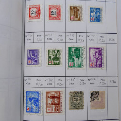 Lot de timbres d'Hongrie 1871-2004 neufs et oblitérés en 9 carnets à choix.