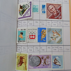 Lot de timbres d'Hongrie 1871-2004 neufs et oblitérés en 9 carnets à choix.