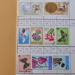 Lot de timbres d'Hongrie 1871-2004 neufs et oblitérés en 9 carnets à choix.