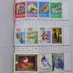 Lot de timbres d'Hongrie 1871-2004 neufs et oblitérés en 9 carnets à choix.