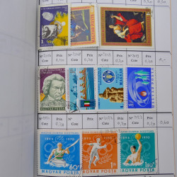 Lot de timbres d'Hongrie 1871-2004 neufs et oblitérés en 9 carnets à choix.