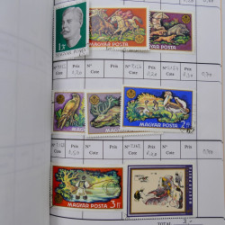 Lot de timbres d'Hongrie 1871-2004 neufs et oblitérés en 9 carnets à choix.