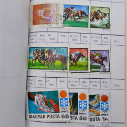Lot de timbres d'Hongrie 1871-2004 neufs et oblitérés en 9 carnets à choix.