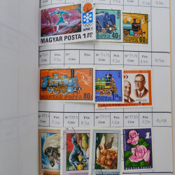 Lot de timbres d'Hongrie 1871-2004 neufs et oblitérés en 9 carnets à choix.