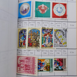 Lot de timbres d'Hongrie 1871-2004 neufs et oblitérés en 9 carnets à choix.